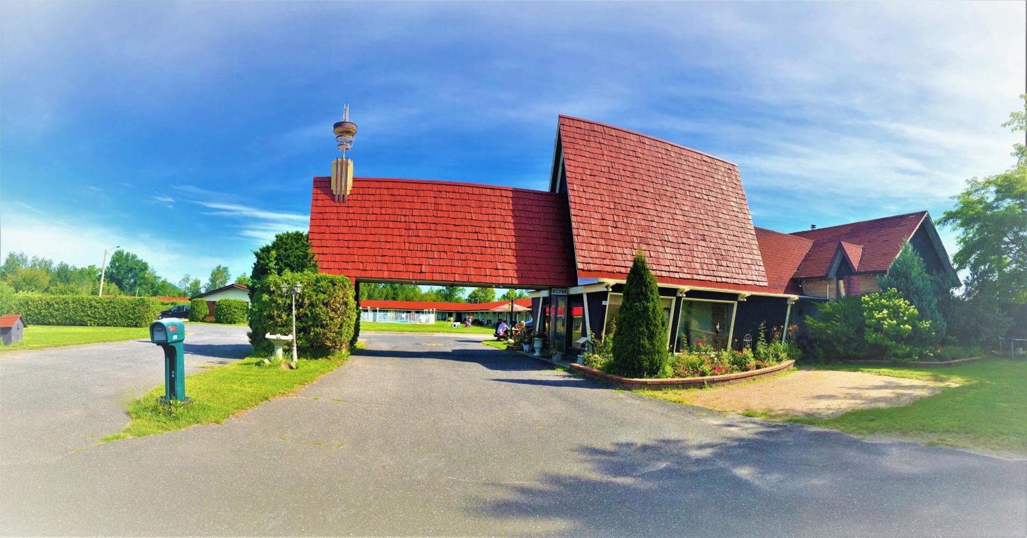 Hotel Motel Bonsoir Granby Buitenkant foto